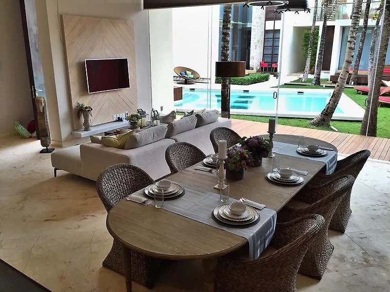 Stunning 2 Bedroom Condo Playa Del Carmen By Kvr Akumal Hotel